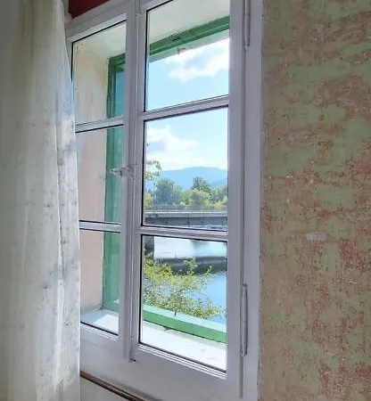 Apartma Tina *